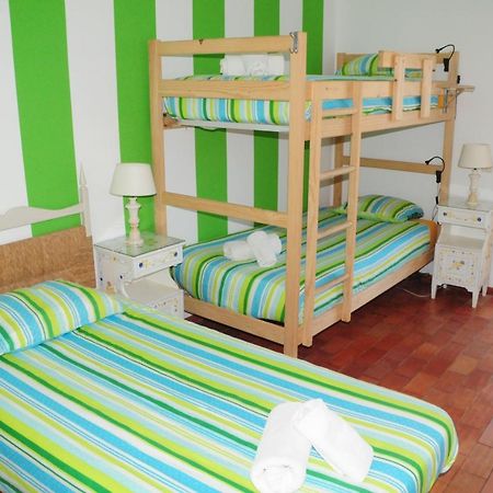 Хостел Jho'La Surf Camp Praia Da Luz Экстерьер фото