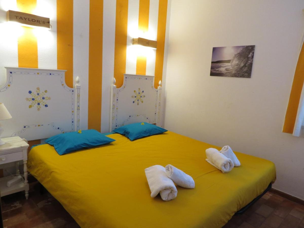 Хостел Jho'La Surf Camp Praia Da Luz Экстерьер фото