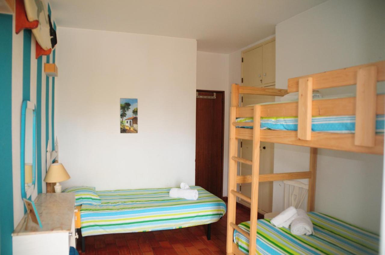Хостел Jho'La Surf Camp Praia Da Luz Экстерьер фото