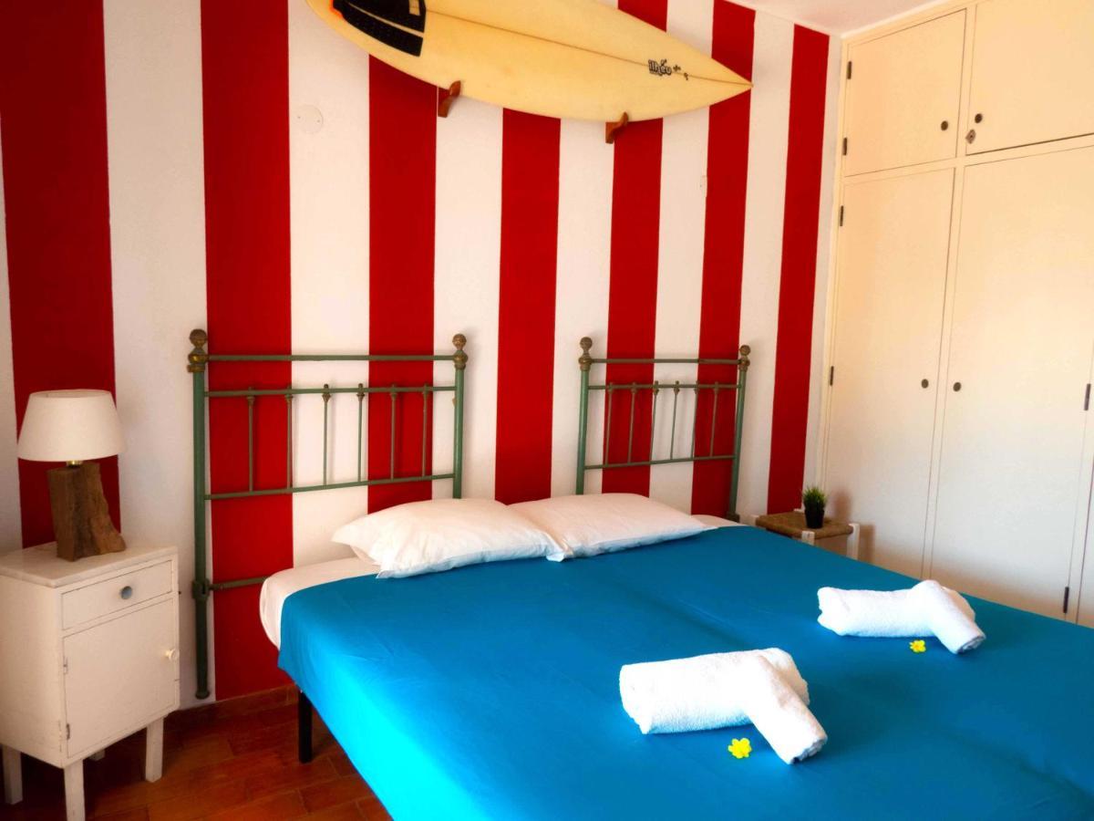 Хостел Jho'La Surf Camp Praia Da Luz Экстерьер фото