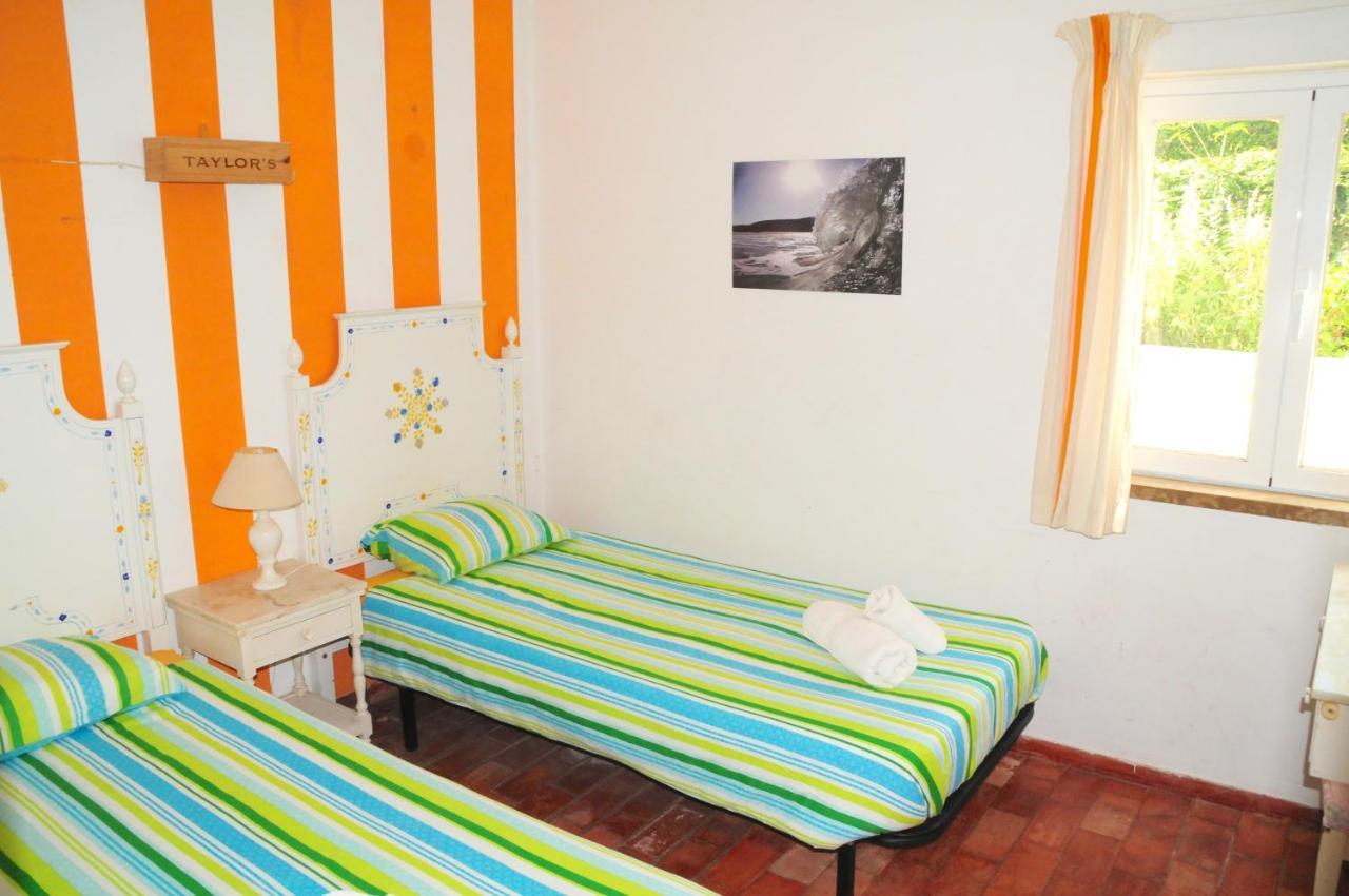 Хостел Jho'La Surf Camp Praia Da Luz Экстерьер фото
